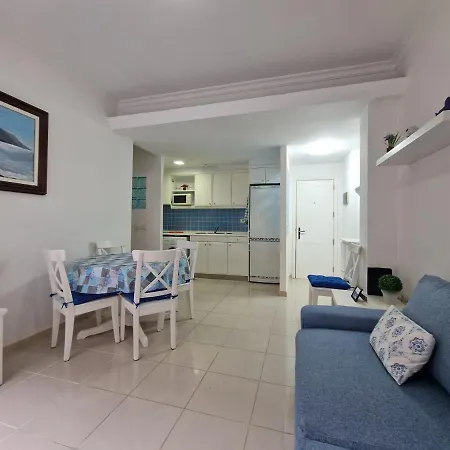 Somarcrisa Apartment *